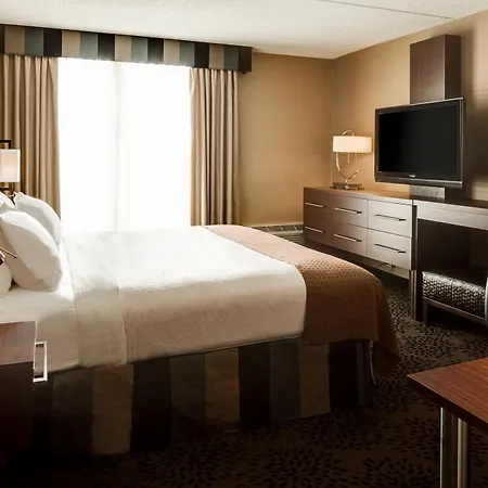 Holiday Inn Hotel & Suites Des Moines-Northwest By Ihg Urbandale Exterior photo