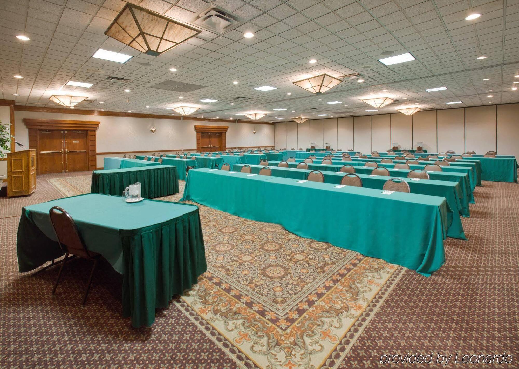 & Des Moines-northwest By Ihg Hotel Urbandale
